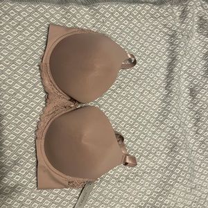 NWT Nude Bra